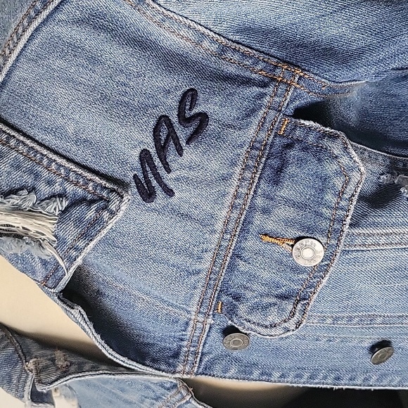Hidden Jeans Embroidered Oversized Jean Jacket SZ XS - Picture 5 of 10